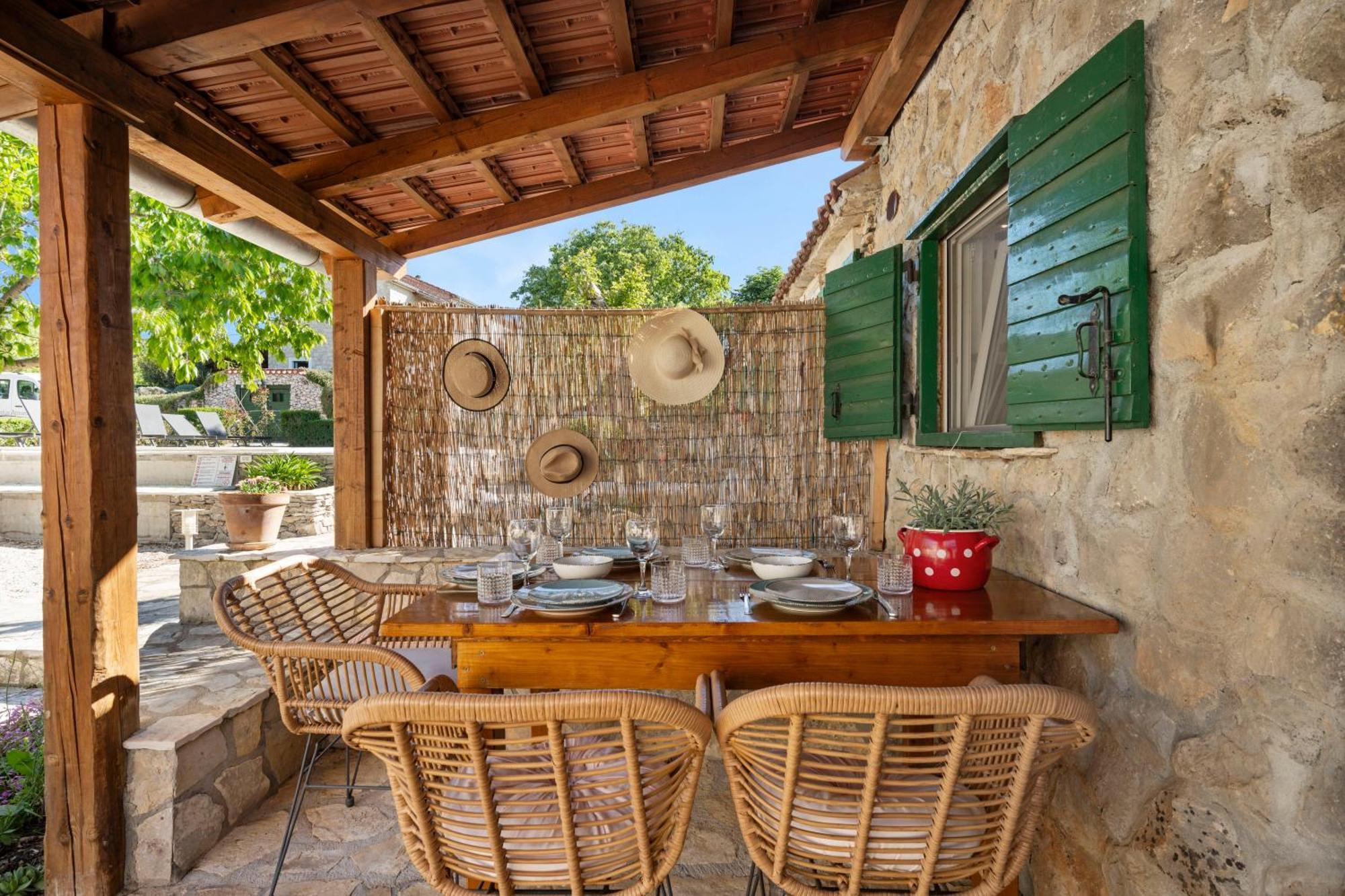 Kalpic Suites & Villa Lozovac Eksteriør billede